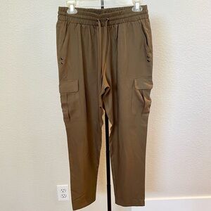 Walter Baker Roya Tapered Cargo Jogger Pants Olive Green Womenโs Size Medium
